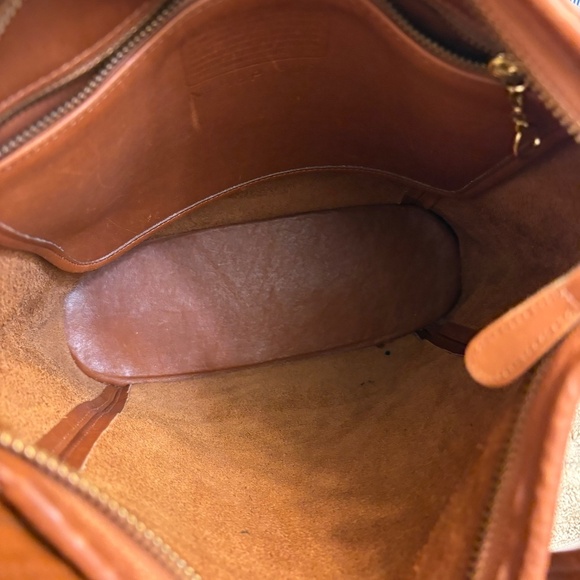 COACH (# 9060) “Legacy Slim Duffle Sac” British Tan brown Leather Shoulder Bag - Picture 10 of 10
